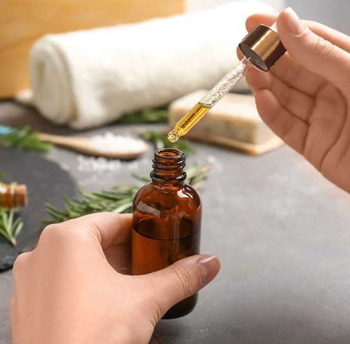 Cosmetic Argan oil benefits for skin hydration and glow
